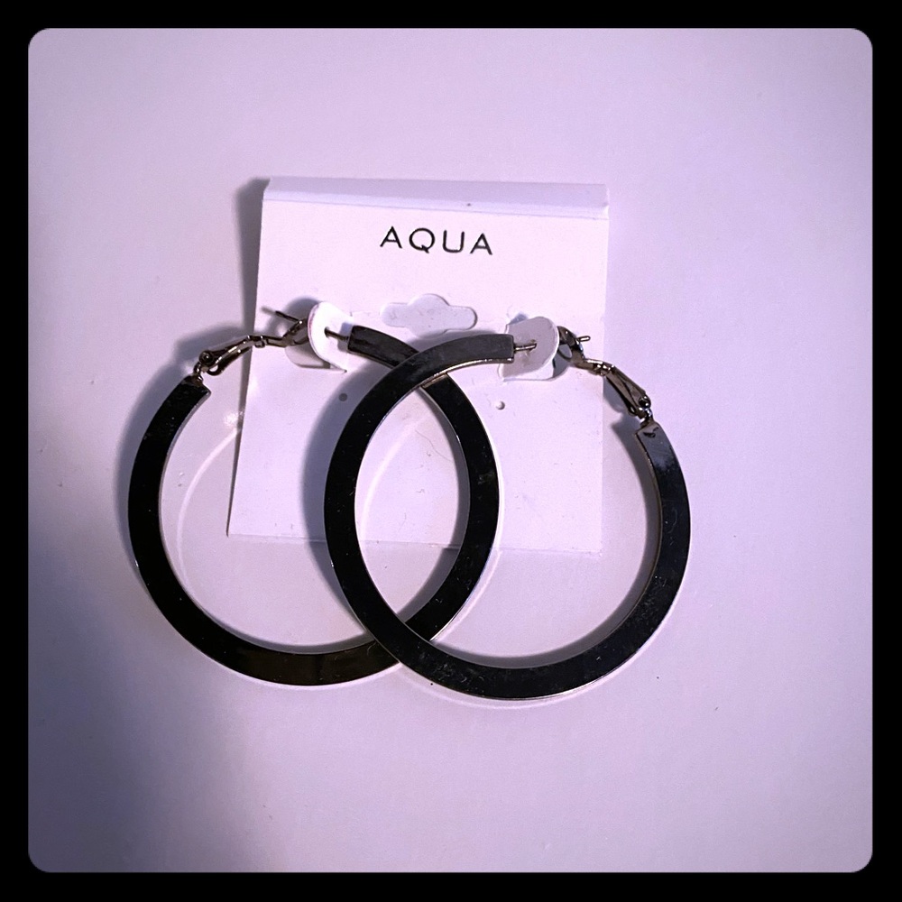 Flat hoops